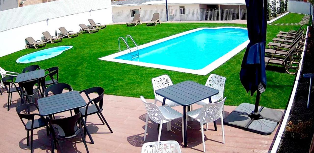 Up Hmb Hotels Fermentelos Bagian luar foto